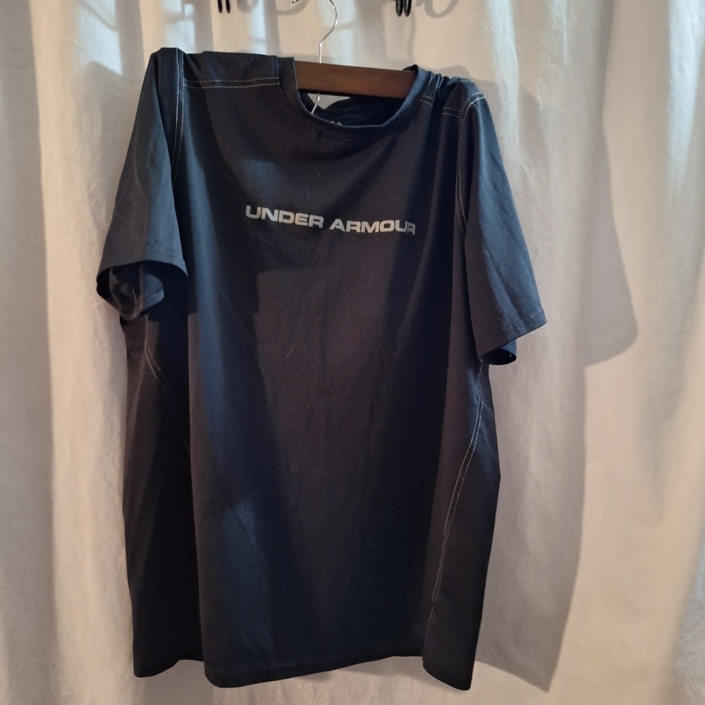 Under Armour Black T-Shirt
